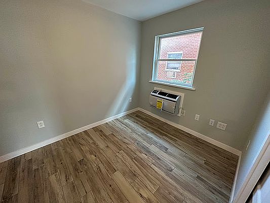 5th image of 2262 Ryder St #2