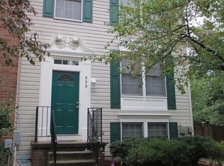 899 Chestnut View Ct, Baltimore, MD 21226