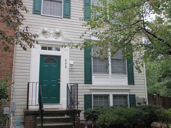 899 Chestnut View Ct, Baltimore, MD 21226