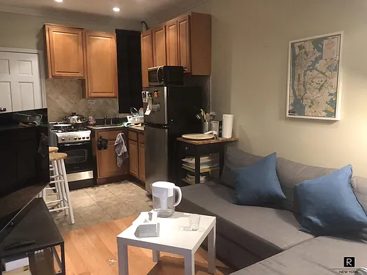 Rented by R New York | media 43