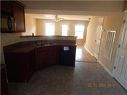 5th image of 105 Oak Valley Cir