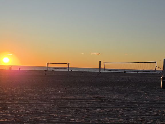 walk to the beach, watch beautiful sunset almost everyday