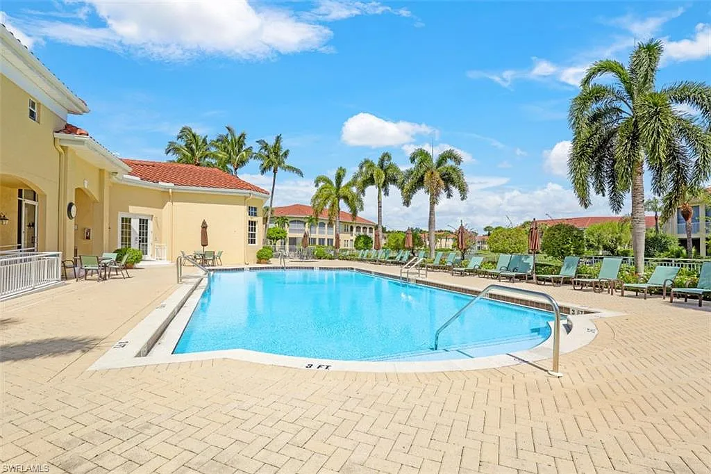 3 bed, 2.0 bath, 1967 sqft, $9,000 — Photo 4