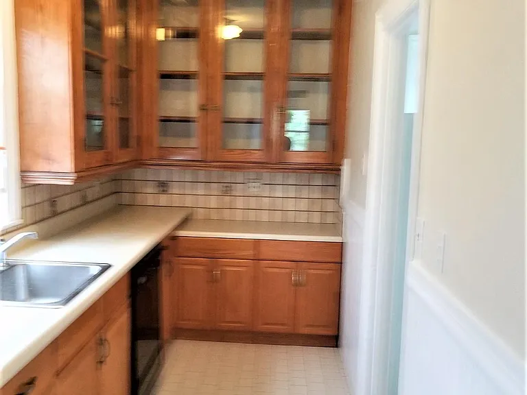 549 Hope St #A — Photo 6