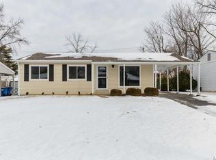 11943 Honey Hill Dr, Maryland Heights, MO 63043