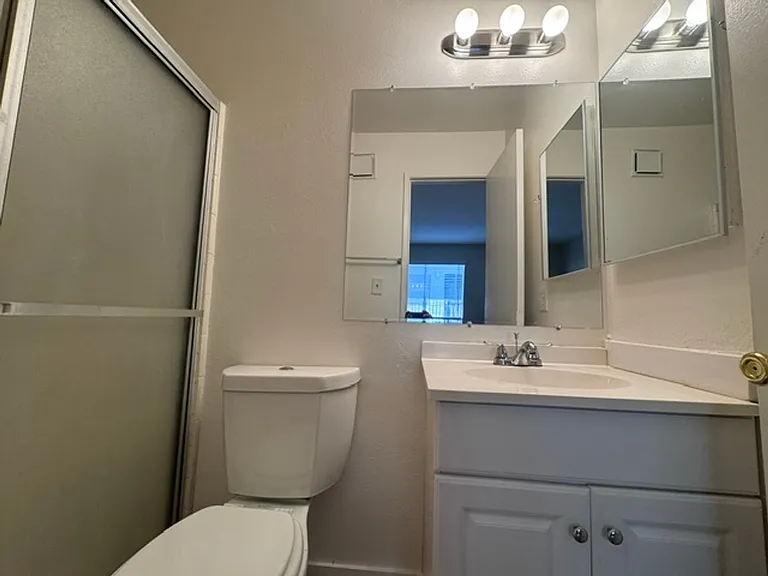 1061 Dawson Ave — Photo 6