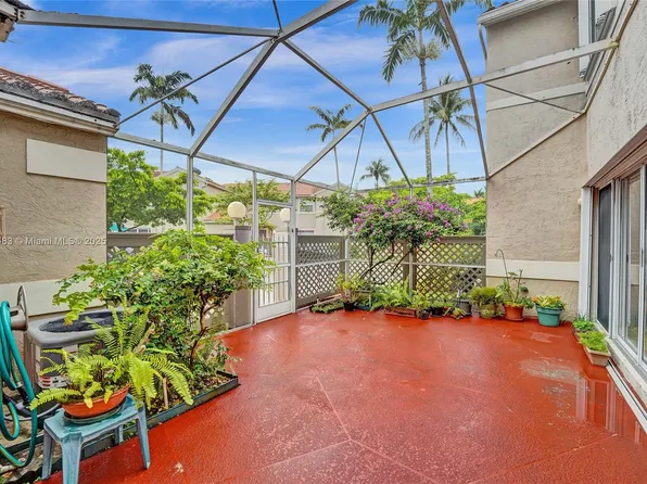 11167 Longboat Dr, Cooper City, FL 33026