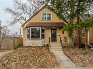 6015 Crain St, Morton Grove, IL 60053