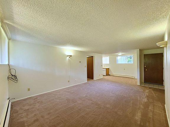 4th image of 2911 E 32nd Ave APT 2