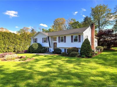 15 Mountain Edge Court, Cheshire, CT, 06410