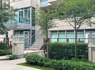 31 Olive Ave #210, Toronto, ON M2N4N4