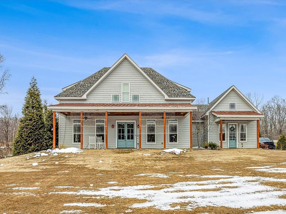 1st image of 897 Burrowtown Rd