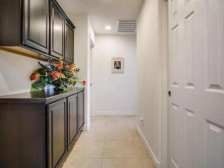 7934 S Abbey Ln — Photo 11