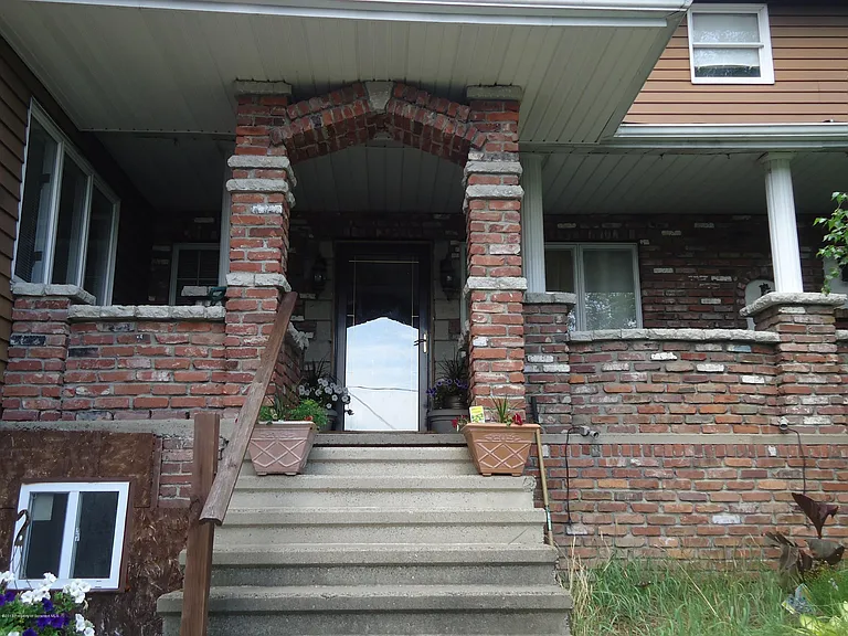 1035 Lincoln St — Photo 12