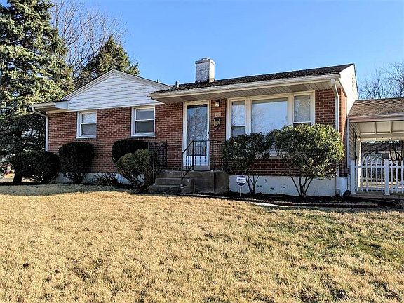 2nd image of 70 Saint Walter Ln