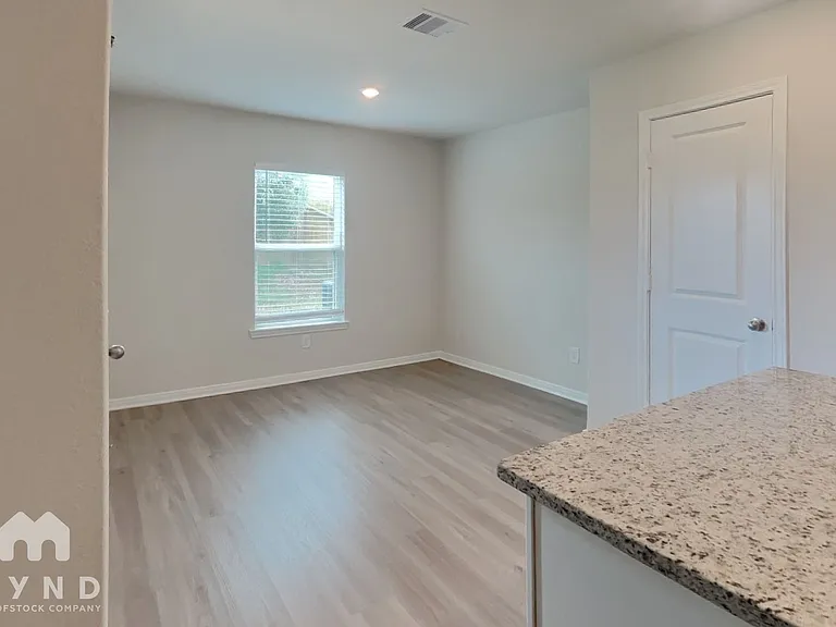 10397 Sweetwater Creek Dr — Photo 6