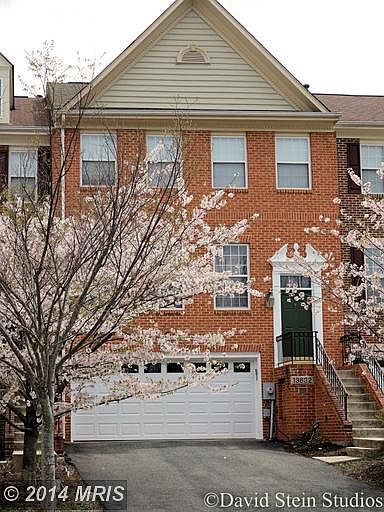 1st image of 13632 Valley Oak Cir