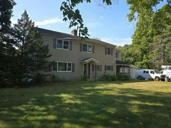 2083 Wading River Manor Rd, Wading River, NY 11792
