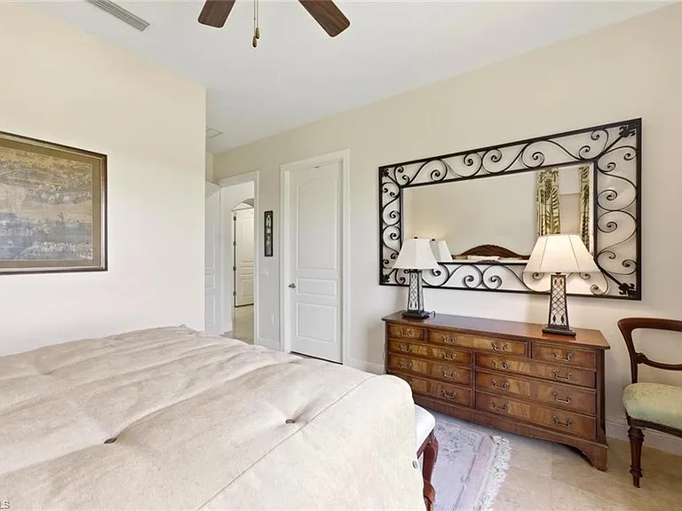 2538 Marquesa Royale Ln #Penthouse 5-301 — Photo 37