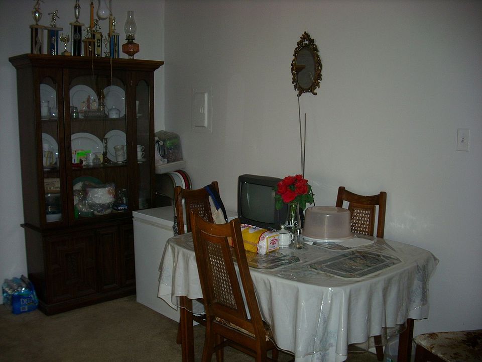 2nd image of 2320 Chester St SE APT 202