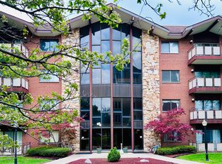 2311 183rd St APT 206B, Homewood, IL 60430