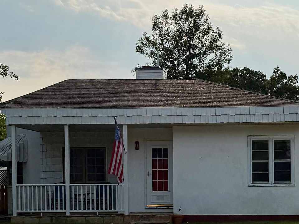 1st image of 406 S Mill St