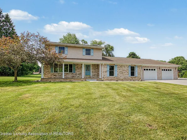 106 Wedgewood Ct, Charlotte, MI 48813