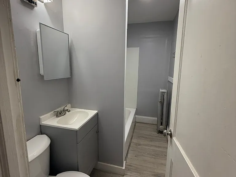 35 Suffolk St #35 — Photo 15