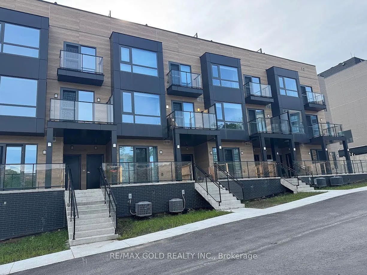 3 bed, $3,499 — Photo 1