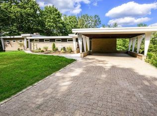 1512 Clinton Rd, Glenshaw, PA 15116