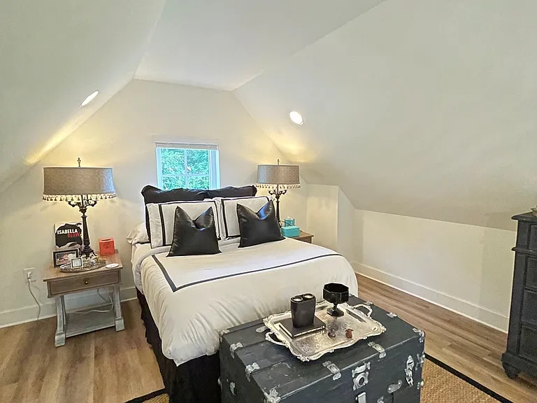 1BR Tiny Home Lofted Bedroom