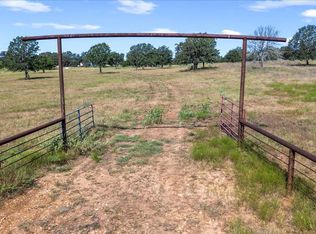 1038 League Line Rd, Paige, TX 78659