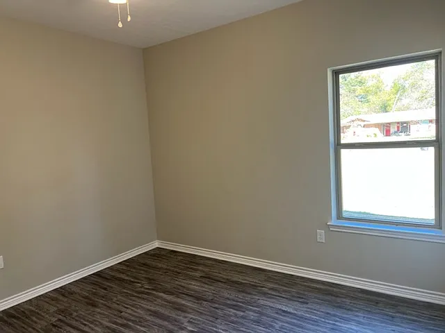 130 Oasis St — Photo 15