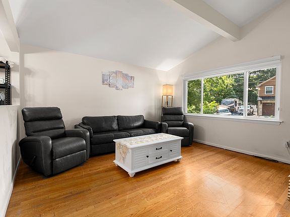 2nd image of 14 Richard Rd