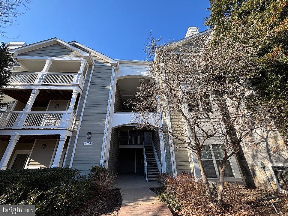 2nd image of 1704 Lake Shore Crest Dr APT 15