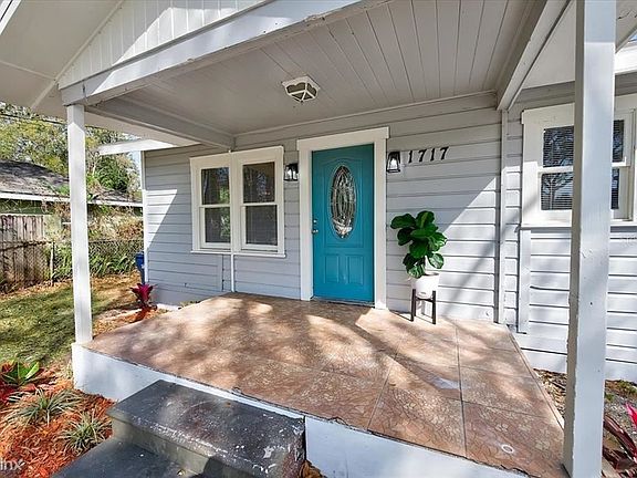 3rd image of 1717 W Mohawk Ave