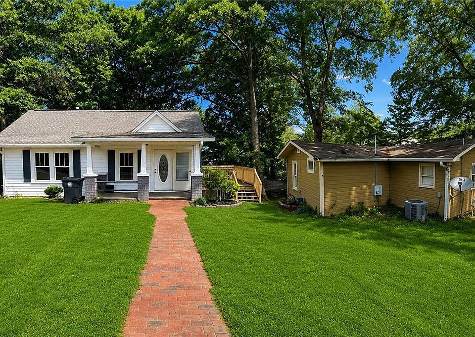 1st image of 920 Cardinal Dr