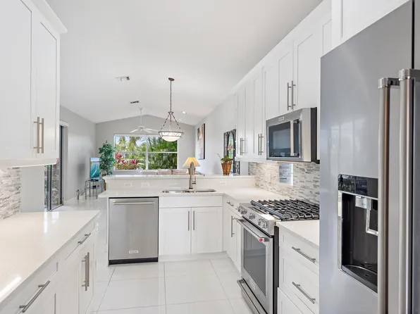 10265 Osprey Trace, West Palm Beach, FL 33412