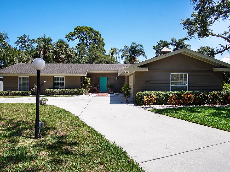 1st image of 804 Camellia Dr