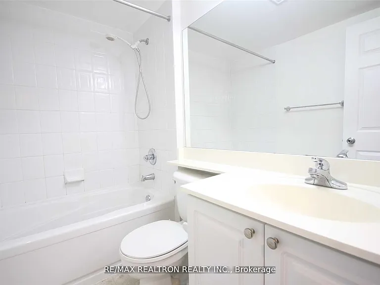 35 Finch Ave E #1208 — Photo 8