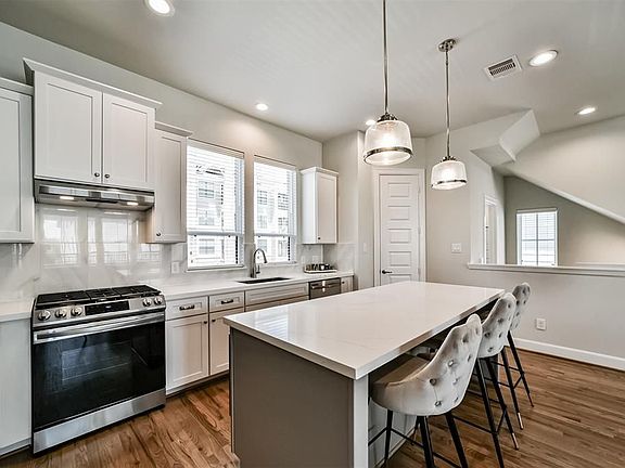 5th image of 2810 Grand Fountains Dr #I