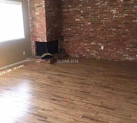 5th image of 246 Greenbriar Townhouse Way #246