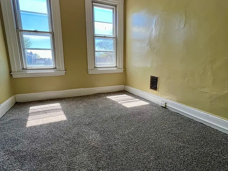 1500 N Frazier St — Photo 11