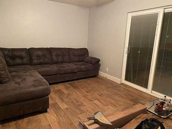 2nd image of 2704 Meadow Dr W