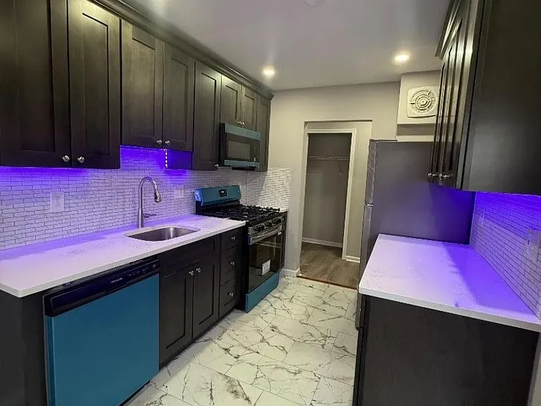 168 Washington St #3C — Photo 1