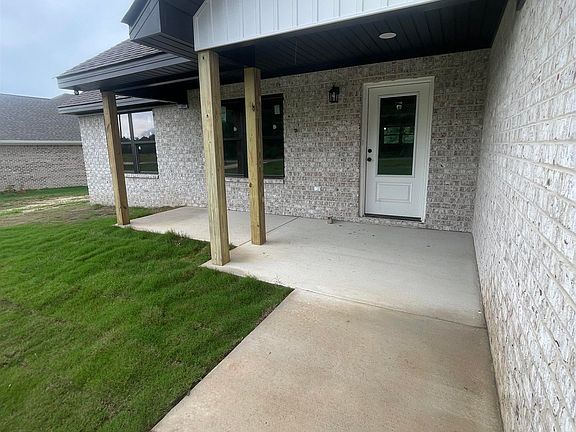 3rd image of 1707 County Road 44