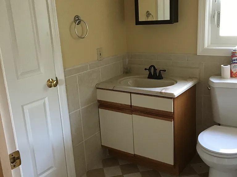 825 John Fitch Hwy #4 — Photo 12