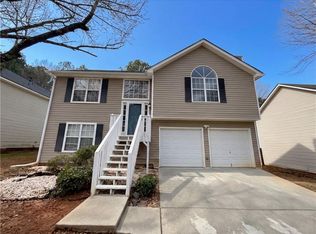 2690 Rambling Way, Lithonia, GA 30058