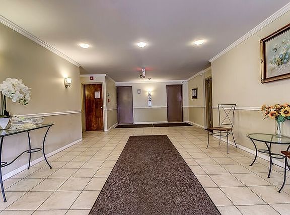 3rd image of 5506 Lincoln Ave Unit 522