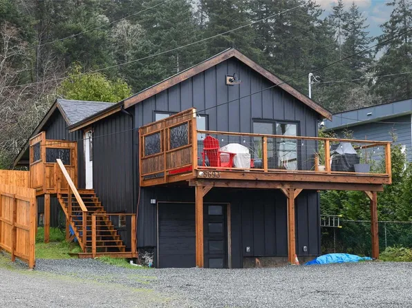 5693 Island Hwy S, Comox Valley, BC V0R 3B0